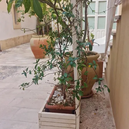 Ortigia Artemide Holiday home *