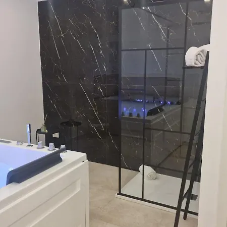 Ortigia Artemide Holiday home *